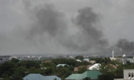 Militants Lay Siege and Shell Mogadishu